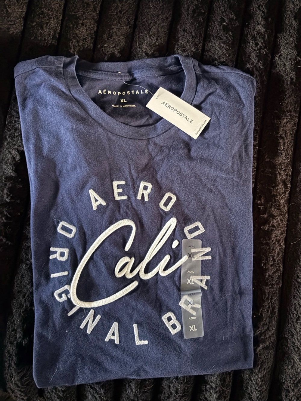 Aeropostale Navy Blue "Cali" Graphic Short Sleeve Tee